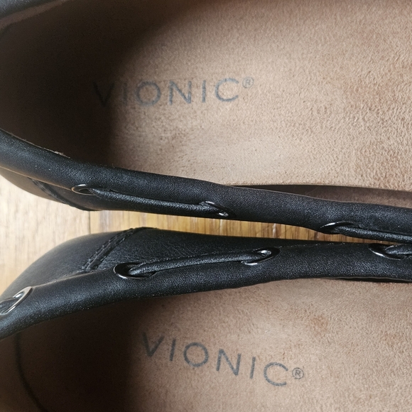 Vionic Black Moccasin-Style Loafers Flats - Picture 10 of 11